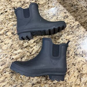 Women’s Black Chelsea Rain Boots - Slip-On Waterproof Ankle Boots